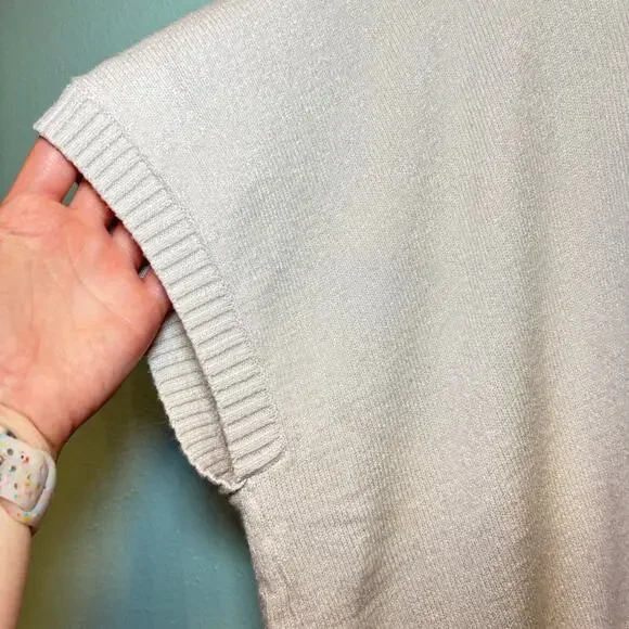 Women's T Tahari Cream Minimalist Knit Hoodie M Poncho Style - Picture 2 of 9